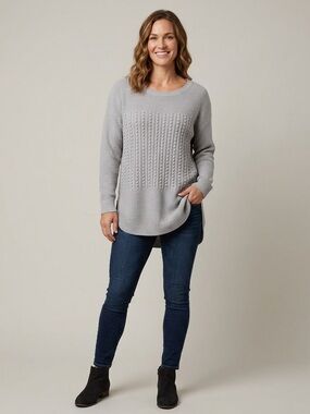 RW&CO. Light Gray Cable-Front Scoopneck Tunic Sweater